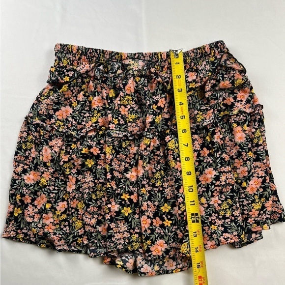 American Eagle - Women’s Skirt - Small - Floral - Ruffled - Miniskirt - Picture 2 of 7